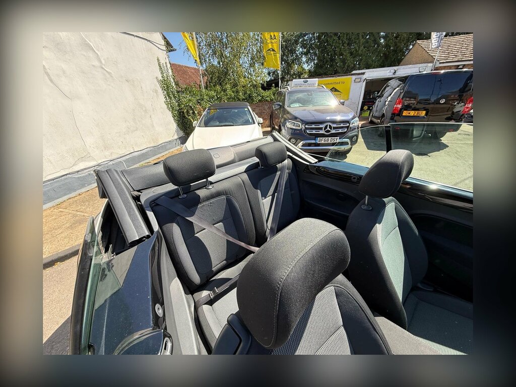 Volkswagen Beetle 1.4 Tsi Design Cabriolet Euro 5 Black #5