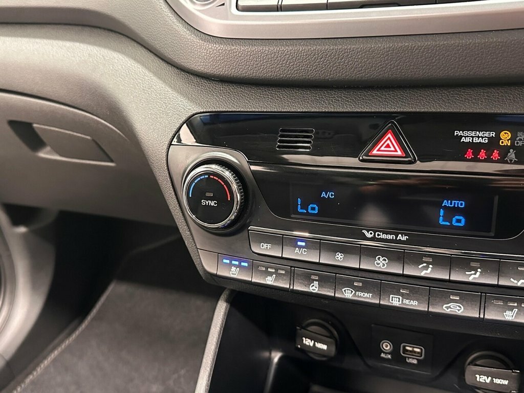 Hyundai Tucson Tucson Se Nav Blue Drive 2Wd Crdi White #26