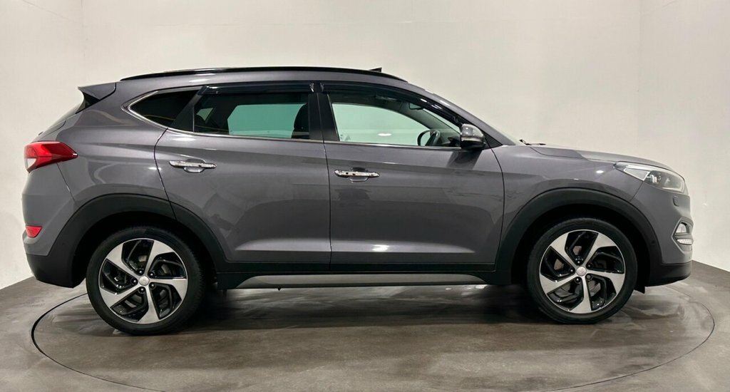 Hyundai Tucson Tucson Se Nav Blue Drive 2Wd Crdi White #17