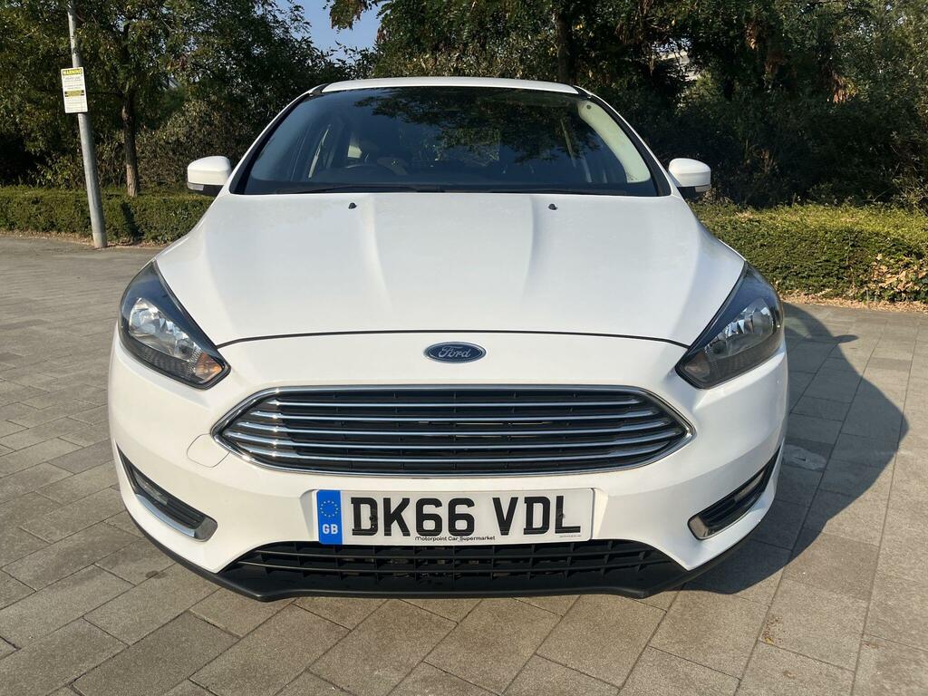 Ford Focus 1.6 Titanium Powershift Euro 6 White #2