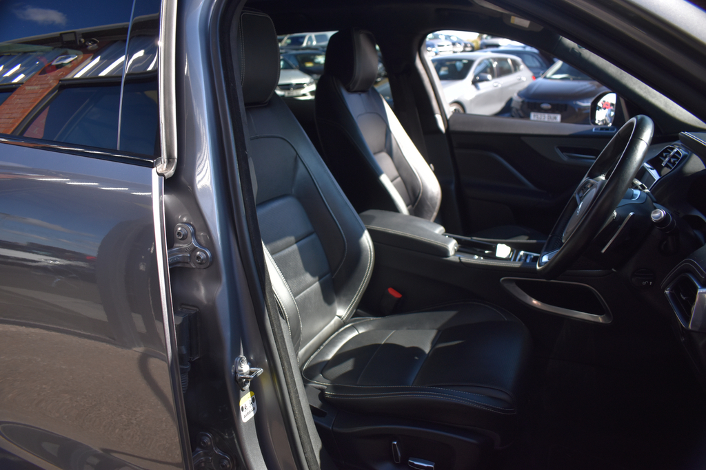 Jaguar F-Pace 2.0 P250i Chequered Flag Awd Euro 6 Ss Black #7