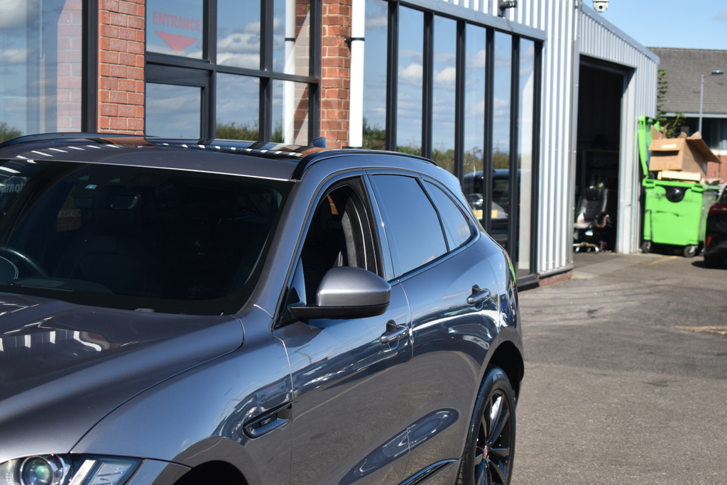 Jaguar F-Pace 2.0 P250i Chequered Flag Awd Euro 6 Ss Black #20