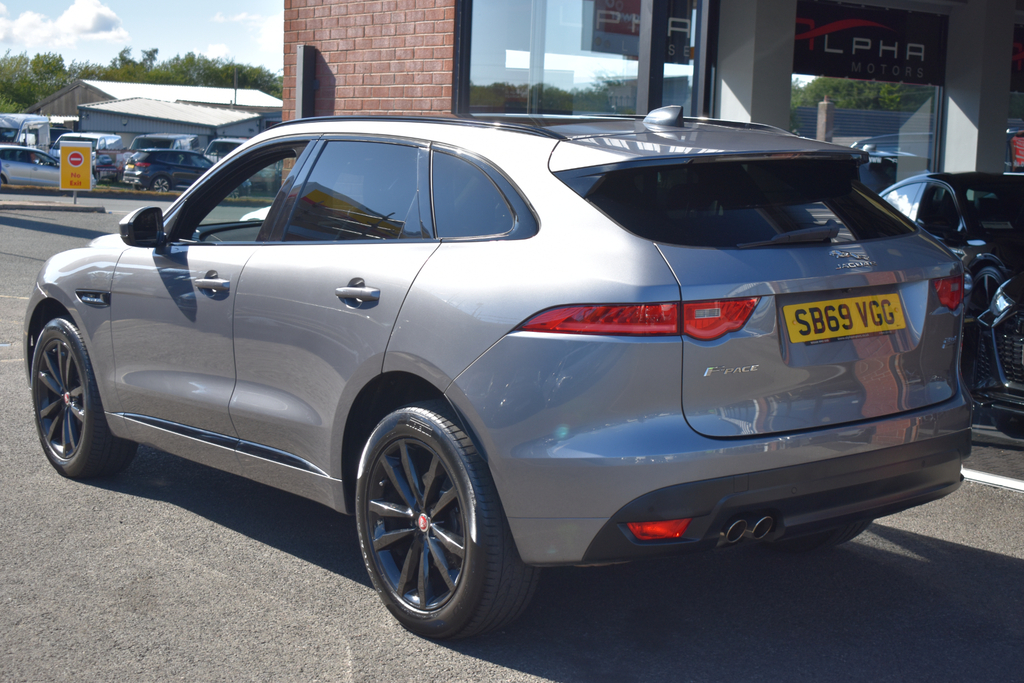 Jaguar F-Pace 2.0 P250i Chequered Flag Awd Euro 6 Ss Black #17