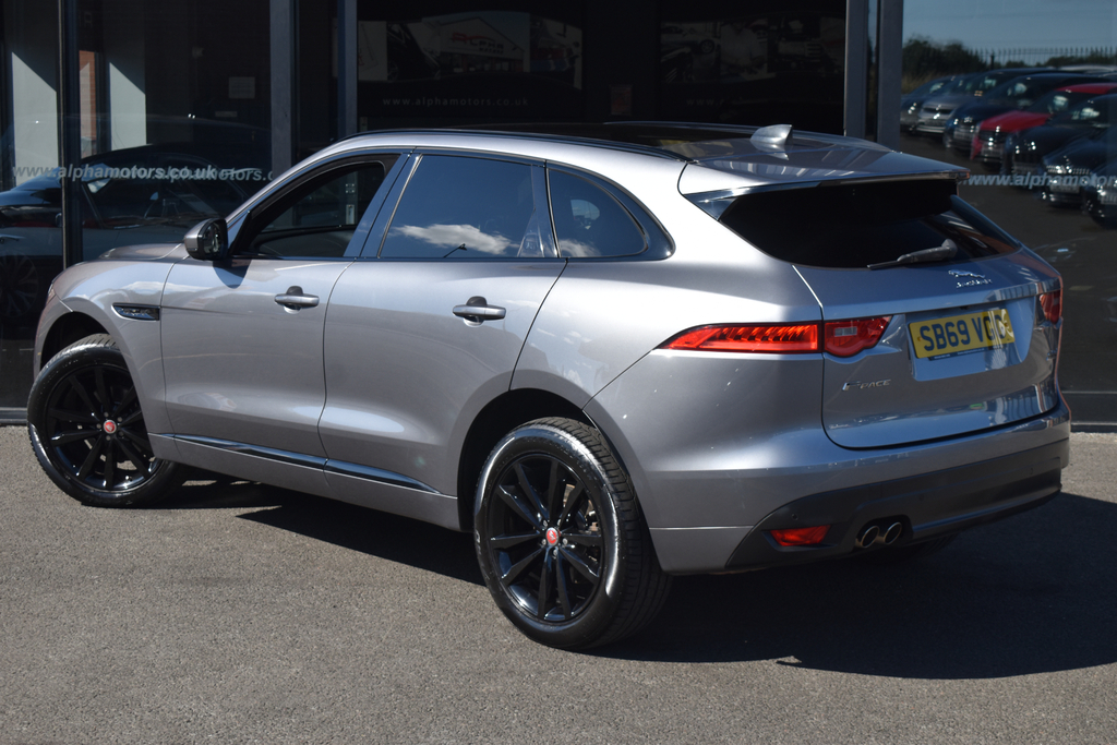Jaguar F-Pace 2.0 D180 Chequered Flag Suv Awd Eu Grey #2