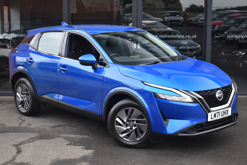 Nissan Qashqai Hatchback Blue #1