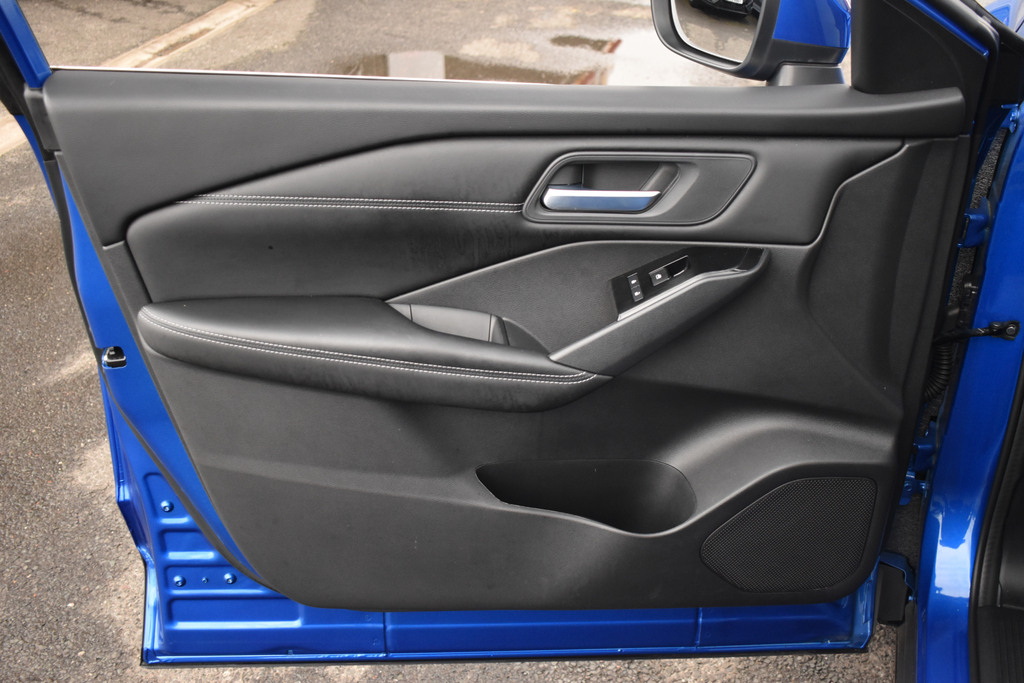 Nissan Qashqai Hatchback Blue #36
