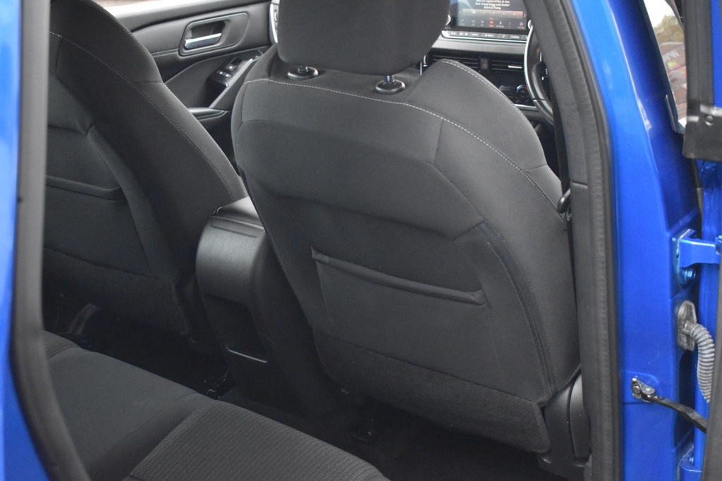 Nissan Qashqai Hatchback Blue #27
