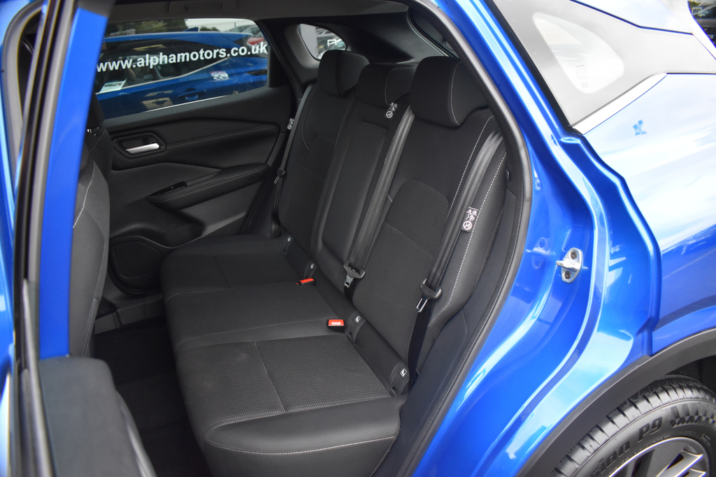 Nissan Qashqai Hatchback Blue #11