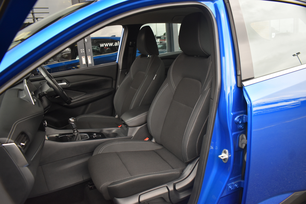 Nissan Qashqai Hatchback Blue #10