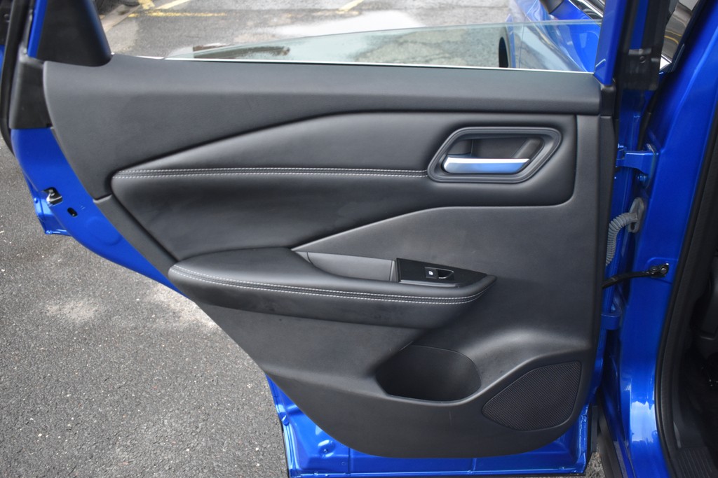 Nissan Qashqai Hatchback Blue #41