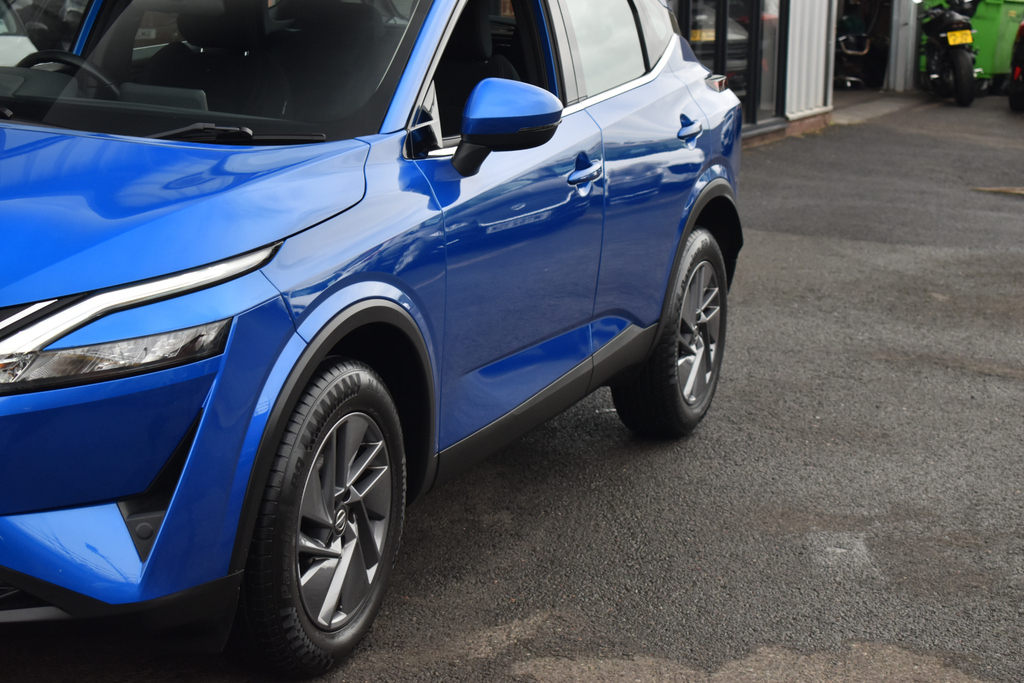 Nissan Qashqai Hatchback Blue #21