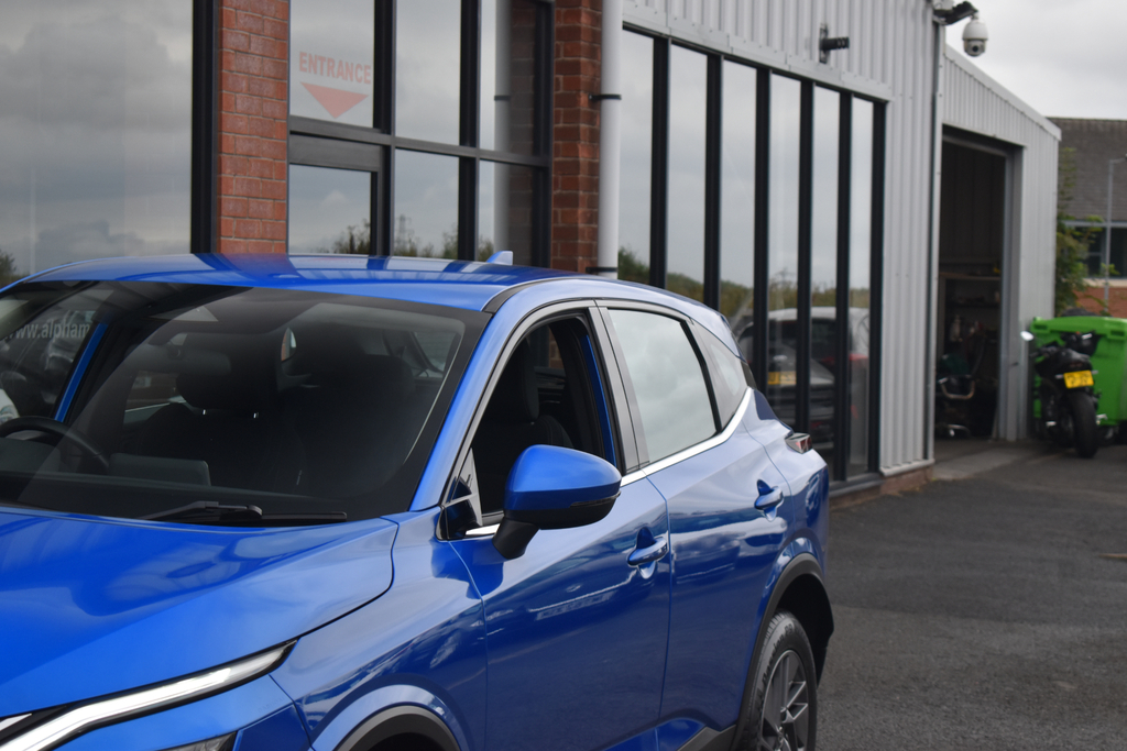 Nissan Qashqai Hatchback Blue #20