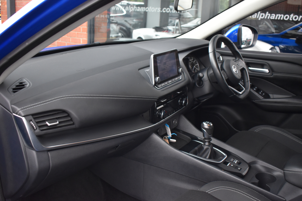 Nissan Qashqai Hatchback Blue #34