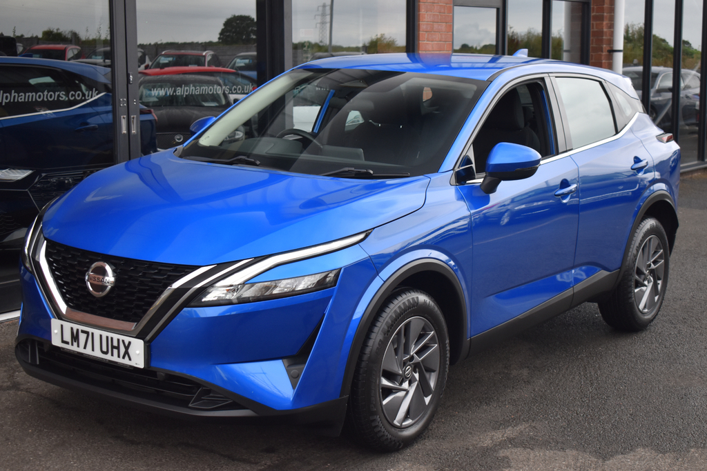 Nissan Qashqai Hatchback Blue #16