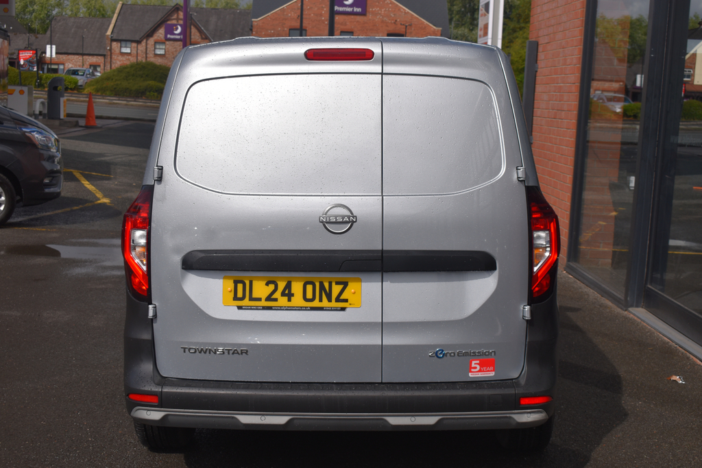 Nissan TOWNSTAR 45Kwh Acenta Panel Van 6Dr L1 122 P #6