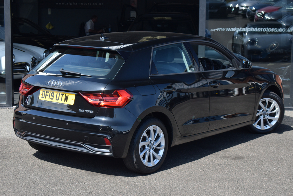 Audi A1 1.0 Tfsi 30 Sport Sportback Euro Black #5