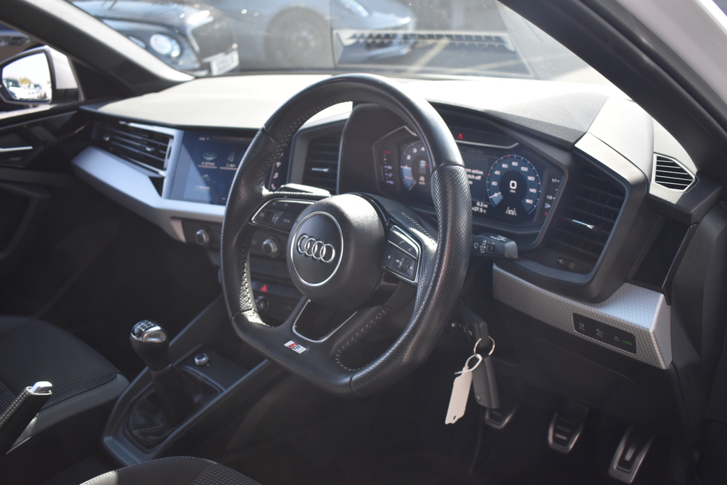 Audi A1 1.4 Tfsi Sport Sportback S Tronic 125 Silver #23