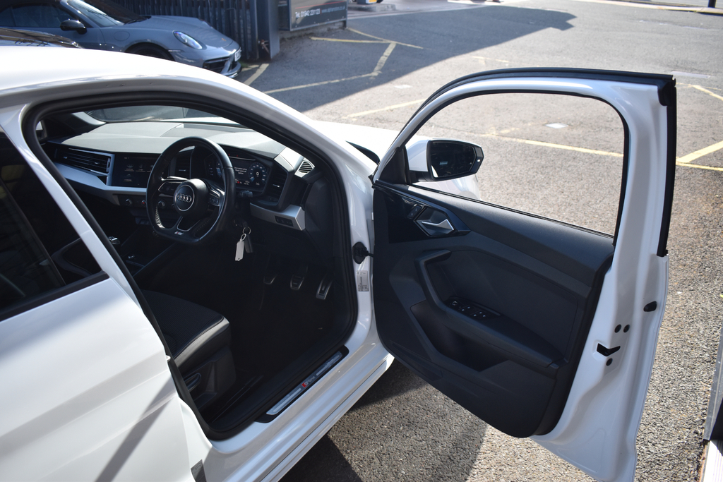 Audi A1 1.4 Tfsi Sport Sportback S Tronic 125 Silver #22