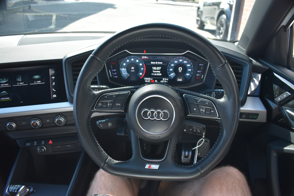 Audi A1 1.4 Tfsi Sport Sportback S Tronic 125 Silver #46