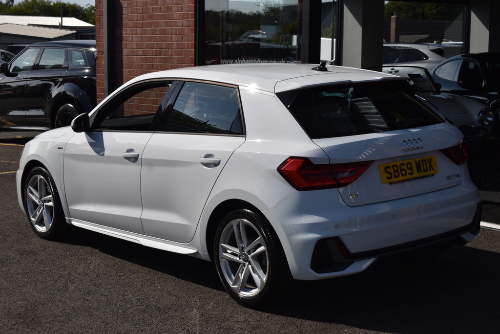 Audi A1 1.4 Tfsi Sport Sportback S Tronic 125 Silver #17