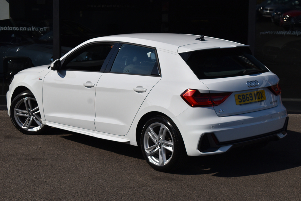 Audi A1 1.4 Tfsi Sport Sportback S Tronic 125 Silver #2