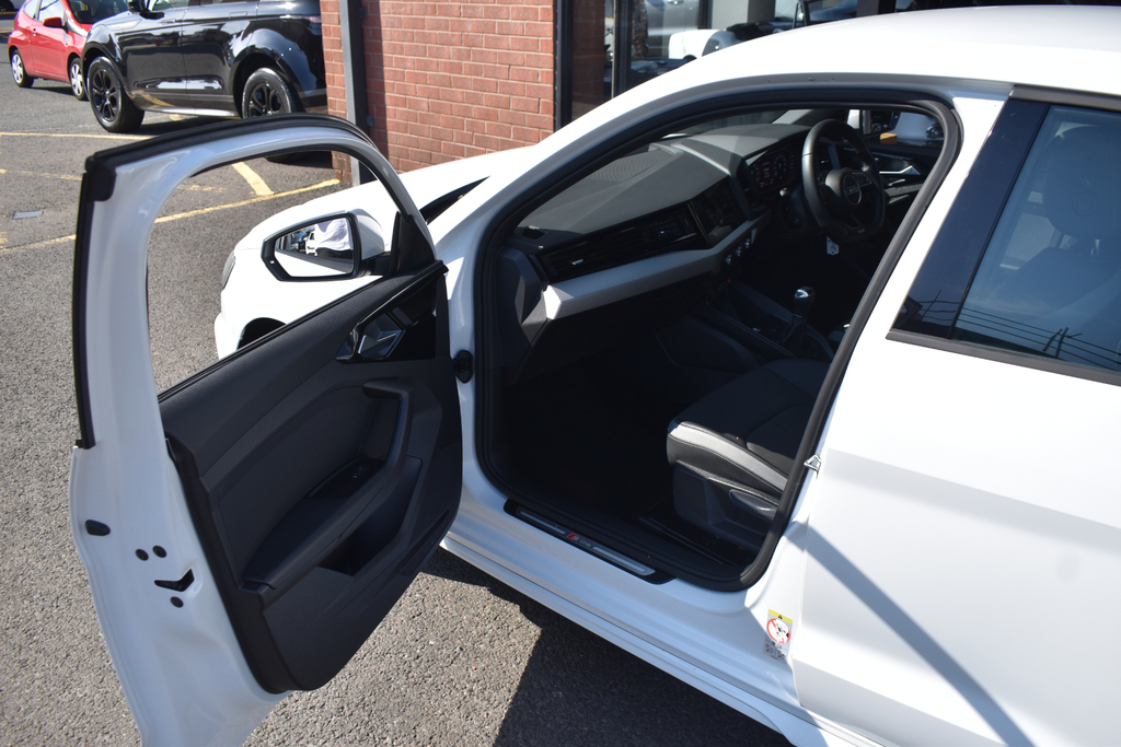 Audi A1 1.4 Tfsi Sport Sportback S Tronic 125 Silver #33