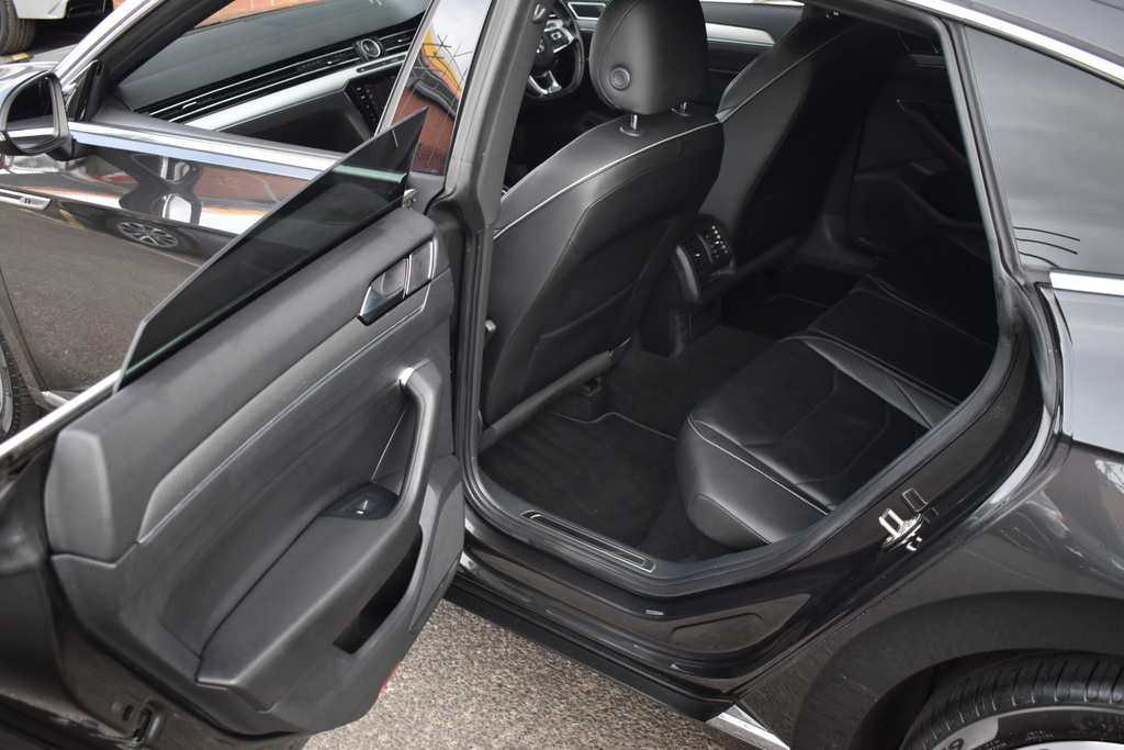 Volkswagen Arteon R-line Edition 2.0 Tsi 190Ps 7-Speed Dsg Grey #40