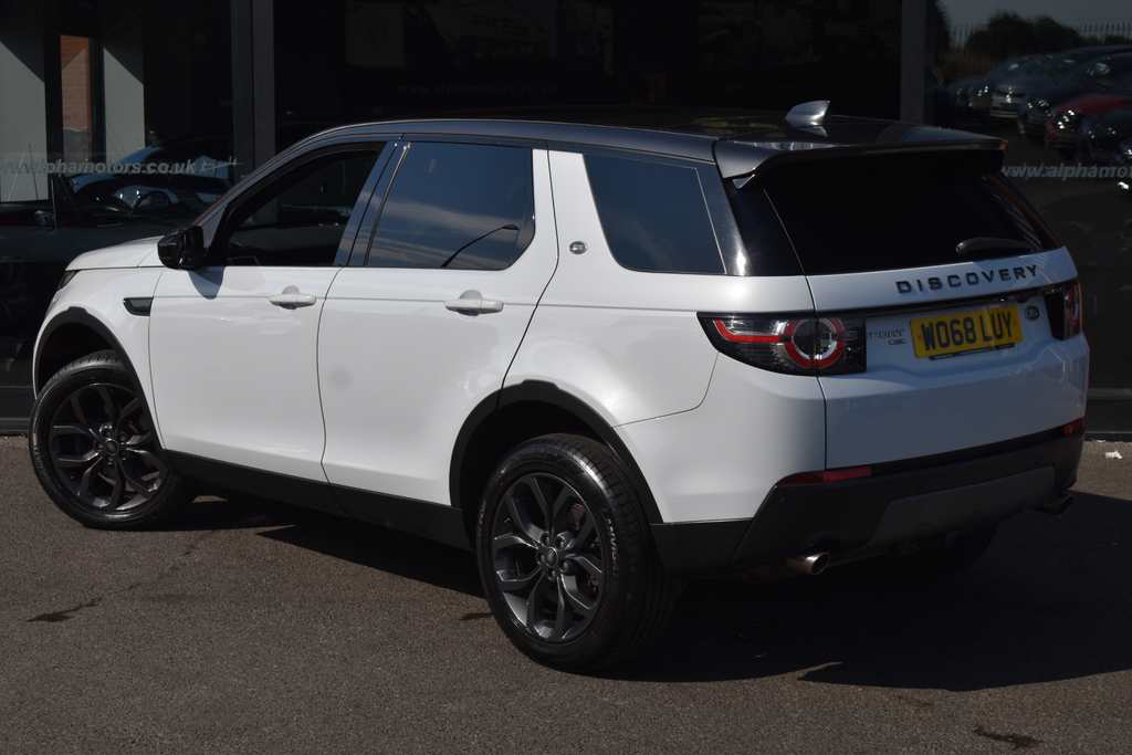 Land Rover Discovery Sport 2.0 Td4 180 Hse Black  #2