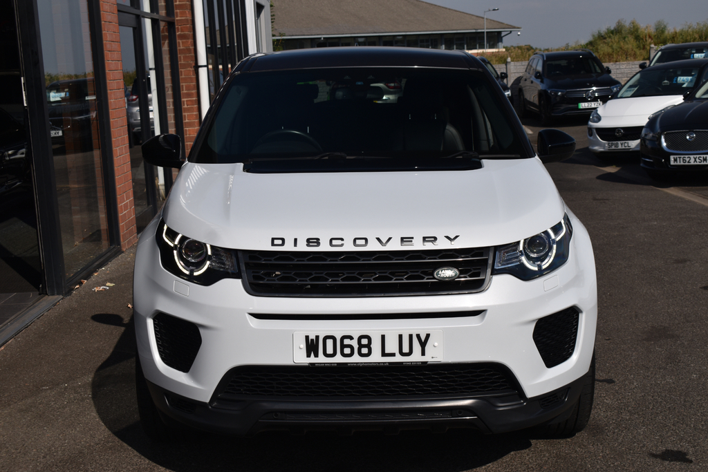 Land Rover Discovery Sport 2.0 Td4 180 Hse Black  #3