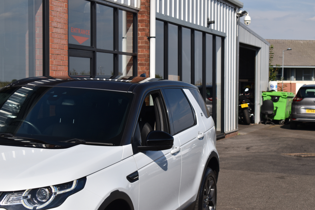 Land Rover Discovery Sport 2.0 Td4 180 Hse Black  #20