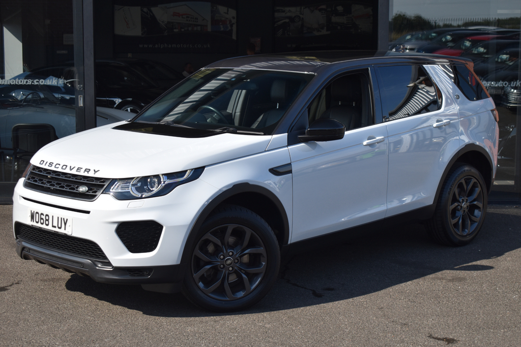Land Rover Discovery Sport 2.0 Td4 180 Hse Black  #4