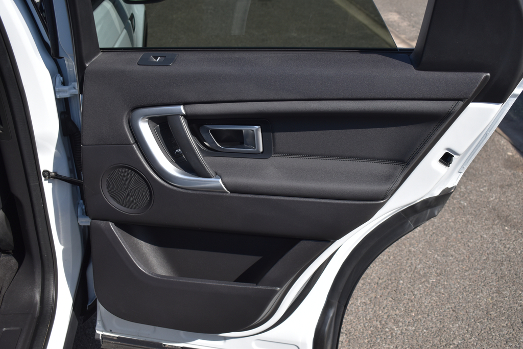 Land Rover Discovery Sport 2.0 Td4 180 Hse Black  #32