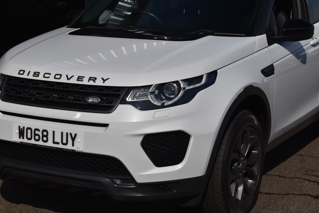 Land Rover Discovery Sport 2.0 Td4 180 Hse Black  #19