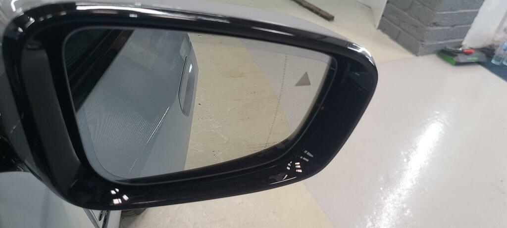 BMW i4 40 83.9Kwh M Sport Gran Coupe Ed Blue #54