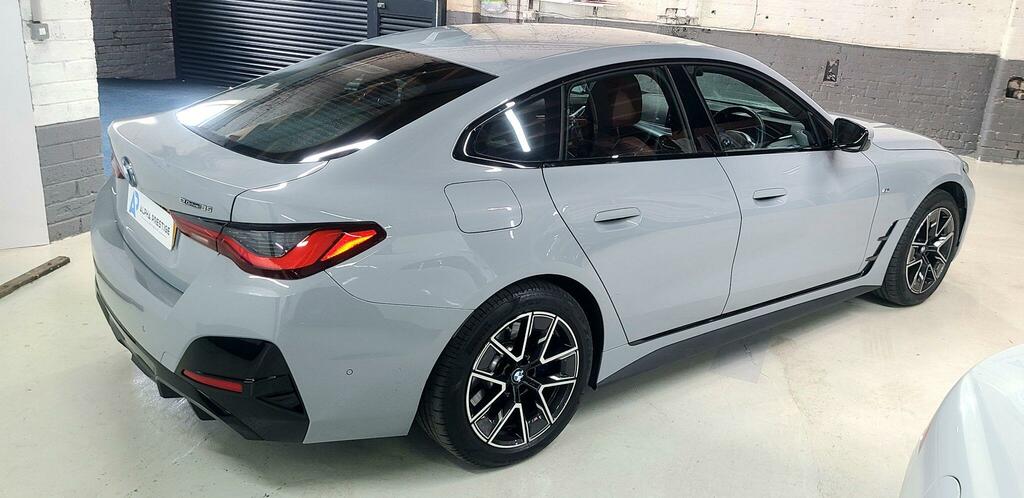 BMW i4 40 83.9Kwh M Sport Gran Coupe Ed Blue #23