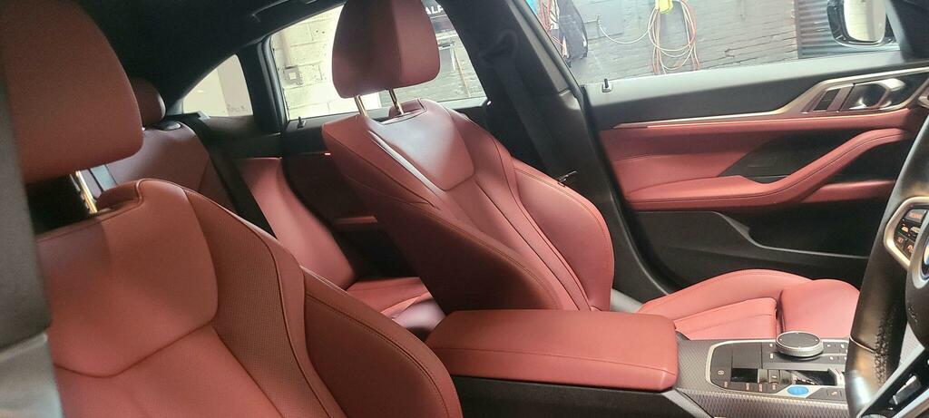 BMW i4 40 83.9Kwh M Sport Gran Coupe Ed Blue #32