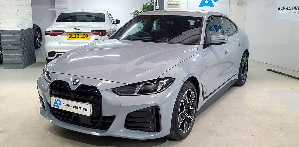 BMW i4 40 83.9Kwh M Sport Gran Coupe Ed Blue #16