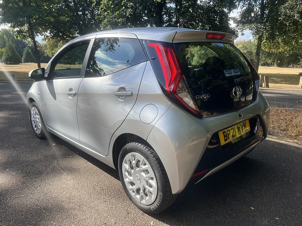 Toyota Aygo Vvt-i X-play 202121 Silver #6