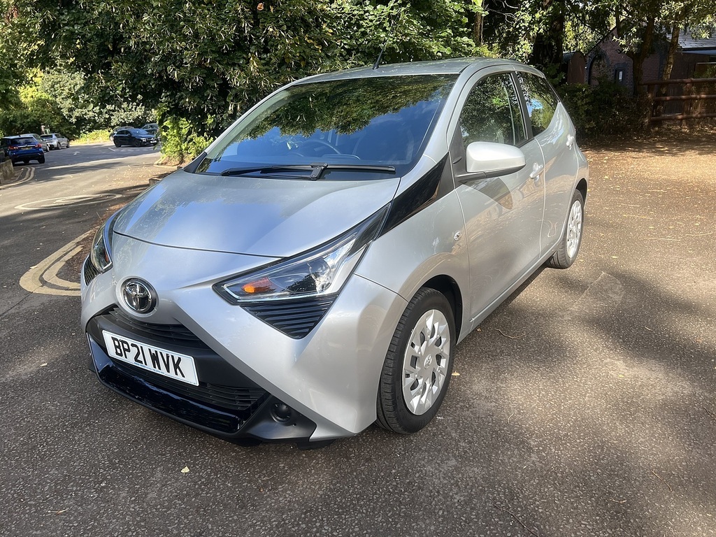Toyota Aygo Vvt-i X-play 202121 Silver #3