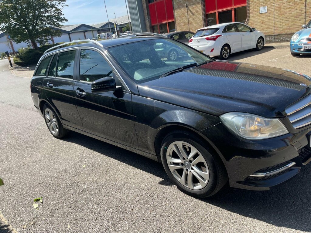 Mercedes-Benz C Class 2.1 C200 Cdi Blueefficiency Executive Se G-tronic Black #6