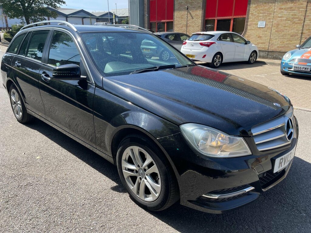 Mercedes-Benz C Class 2.1 C200 Cdi Blueefficiency Executive Se G-tronic Black