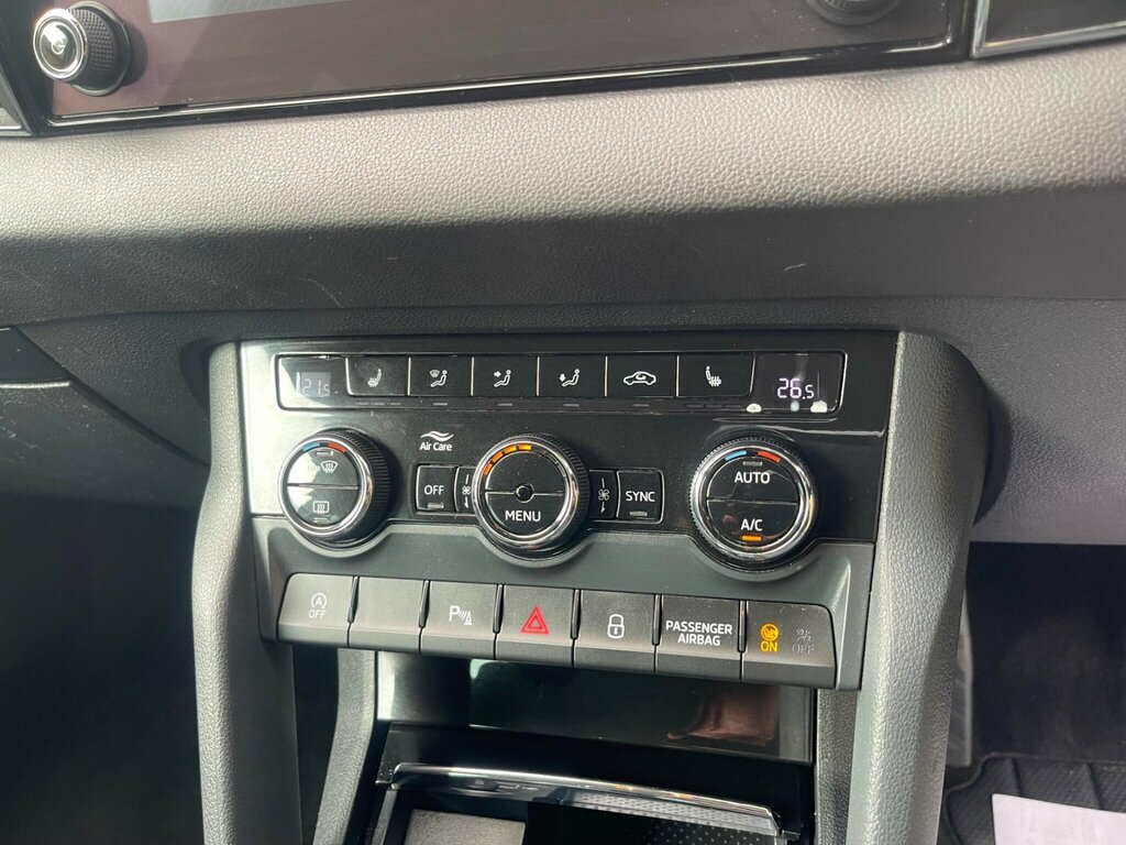 Skoda Karoq 1.5 Tsi Sel Dsg Estate Silver #22