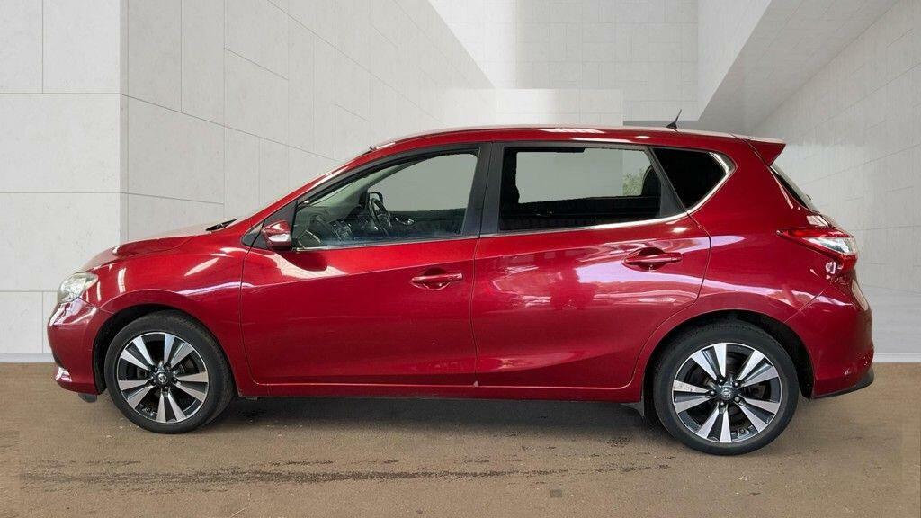 Nissan Pulsar N-connecta Red #6