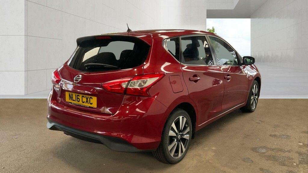 Nissan Pulsar N-connecta Red #2