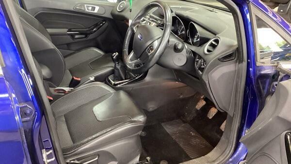 Ford Fiesta Titanium X Blue #5