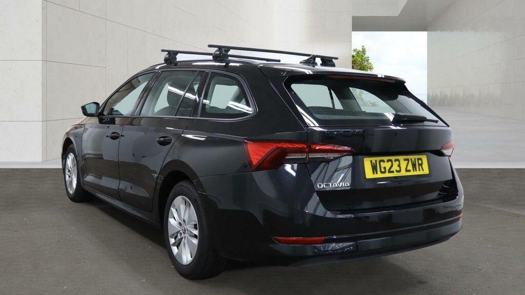 Skoda Octavia Se Technology Black #4