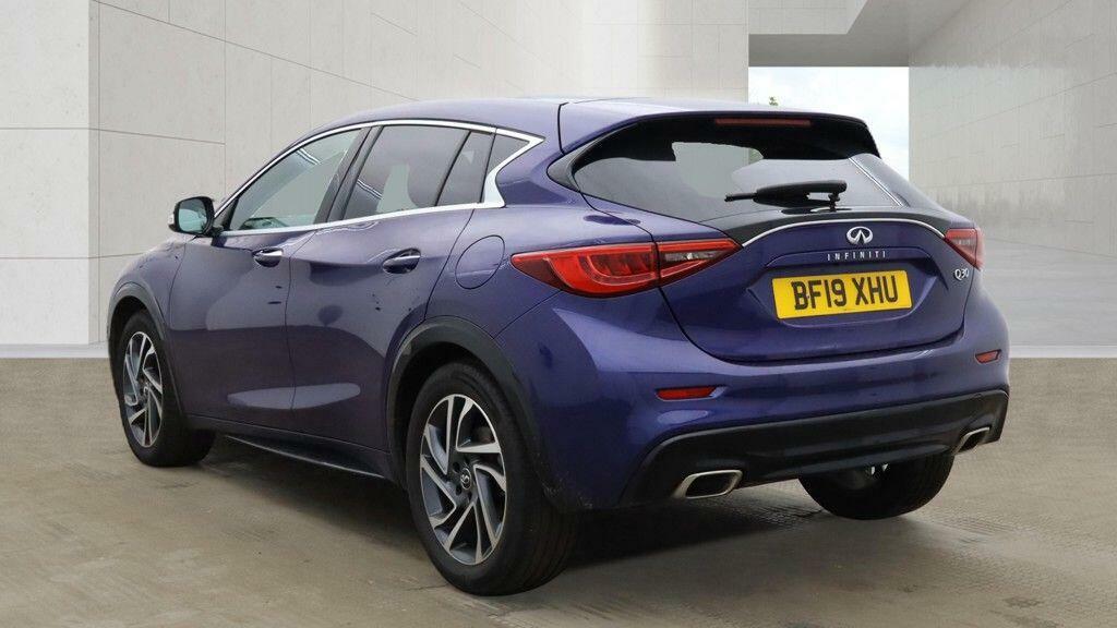 Infiniti Q30 Luxe Blue #4