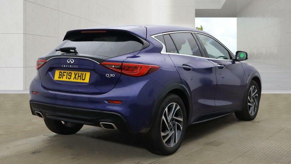 Infiniti Q30 Luxe Blue #2