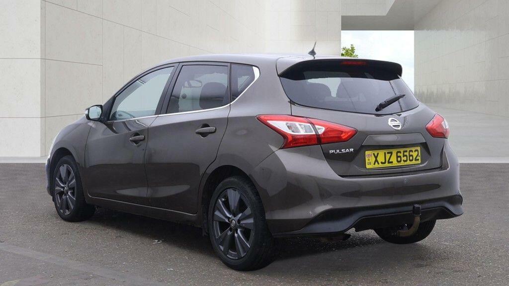 Nissan Pulsar N-tec Beige #4
