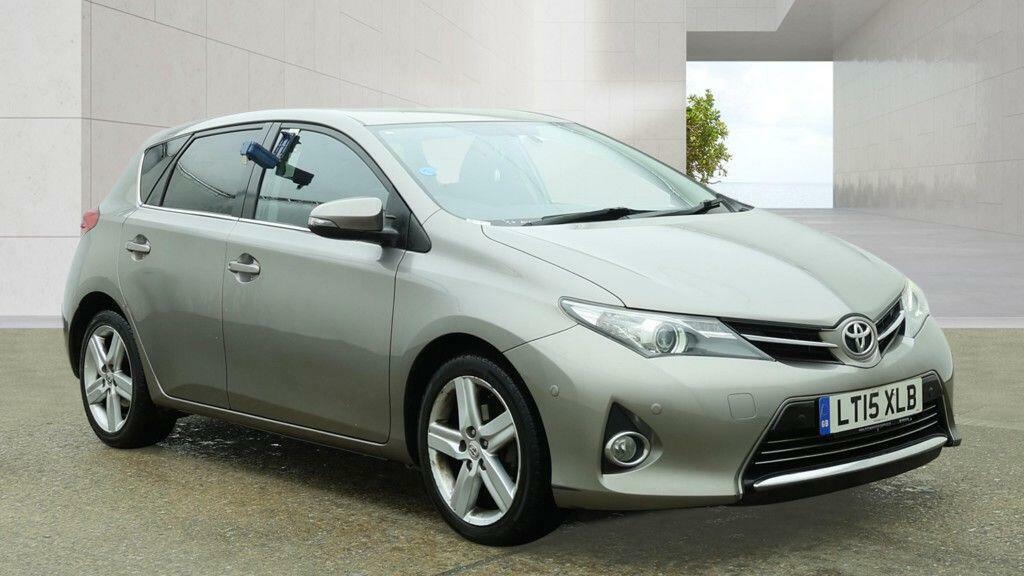 Toyota Auris Excel Brown #5